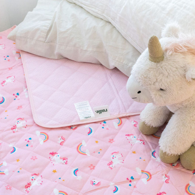Leakproof Sheet + Bed Guard Set