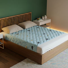 Rudie Baby leakproof bed guard in Whales print, single bed size