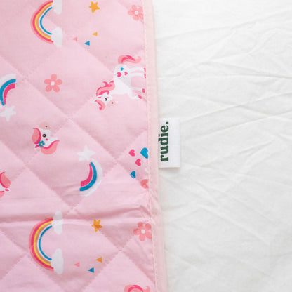 Rudie Baby leakproof bed guard close-up